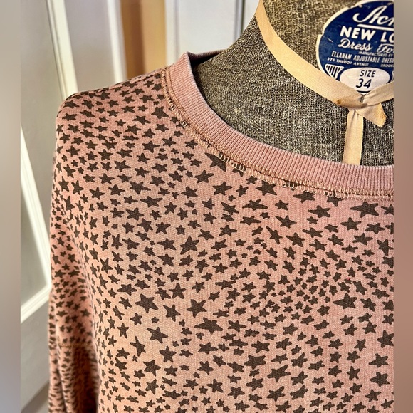 🌟 Z Supply Buckle Star Print Oversized Sweatshirt - Picture 4 of 10